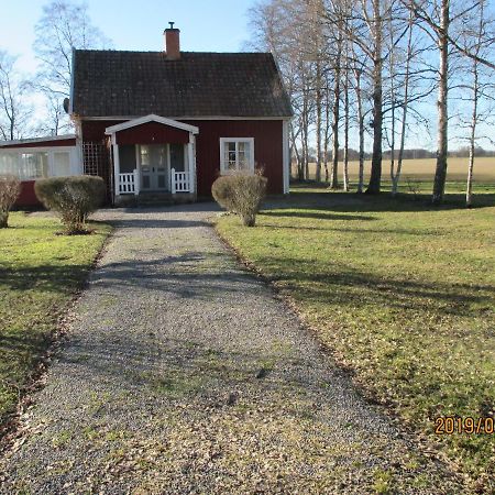 Stuga Olstorp Skanninge Экстерьер фото